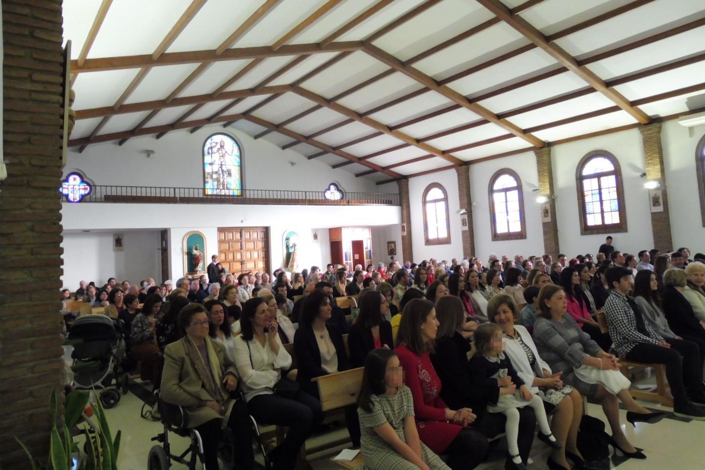 Confirmaciones en la parroquia de Cristo Resucitado de Torremolinos