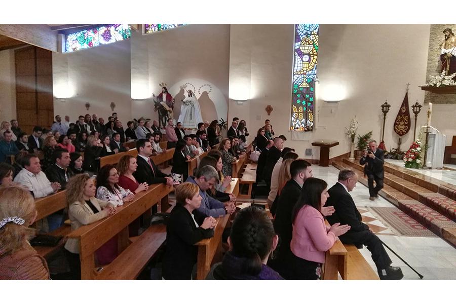 Confirmaciones de adultos en la parroquia San José de Vélez-Málaga // A. J. REYES