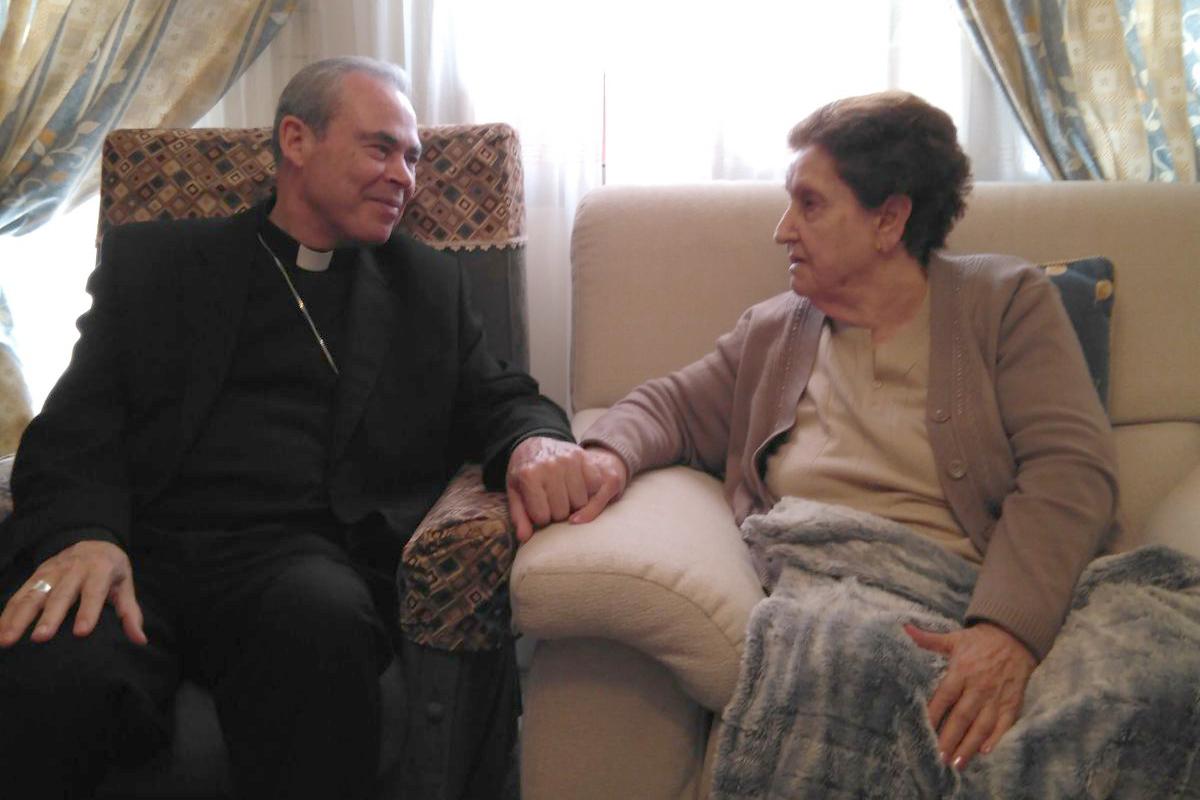 Saludo del Obispo a los enfermos e impedidos