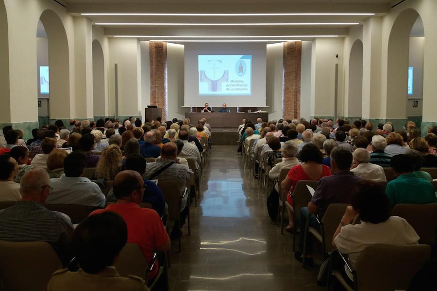 Curso Diocesano para Ministros Extraordinarios de la Comunión // Equipo Diocesano de Liturgia