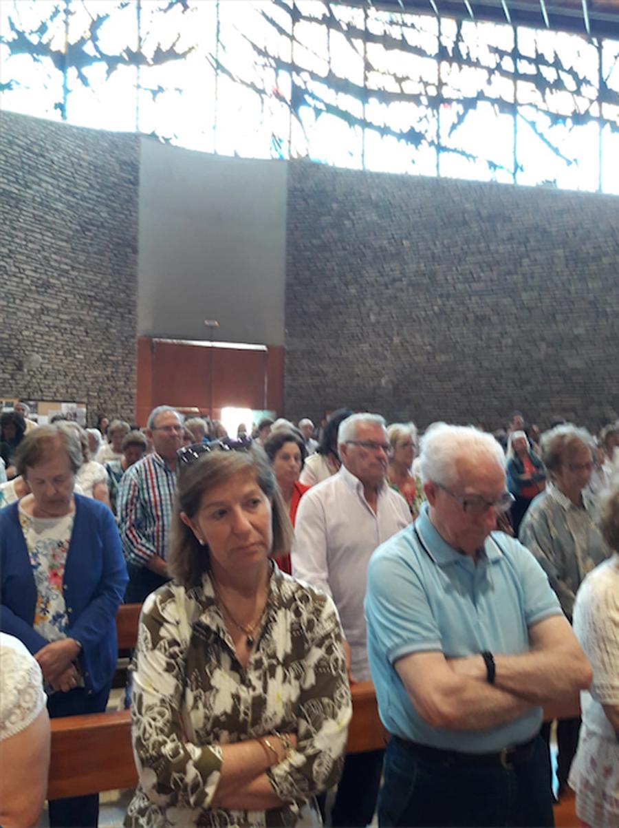Eucaristía con motivo del 50 aniversario de la inauguración del templo parroquial de Santa Rosa de Lima, en Málaga // R. CAMACHO