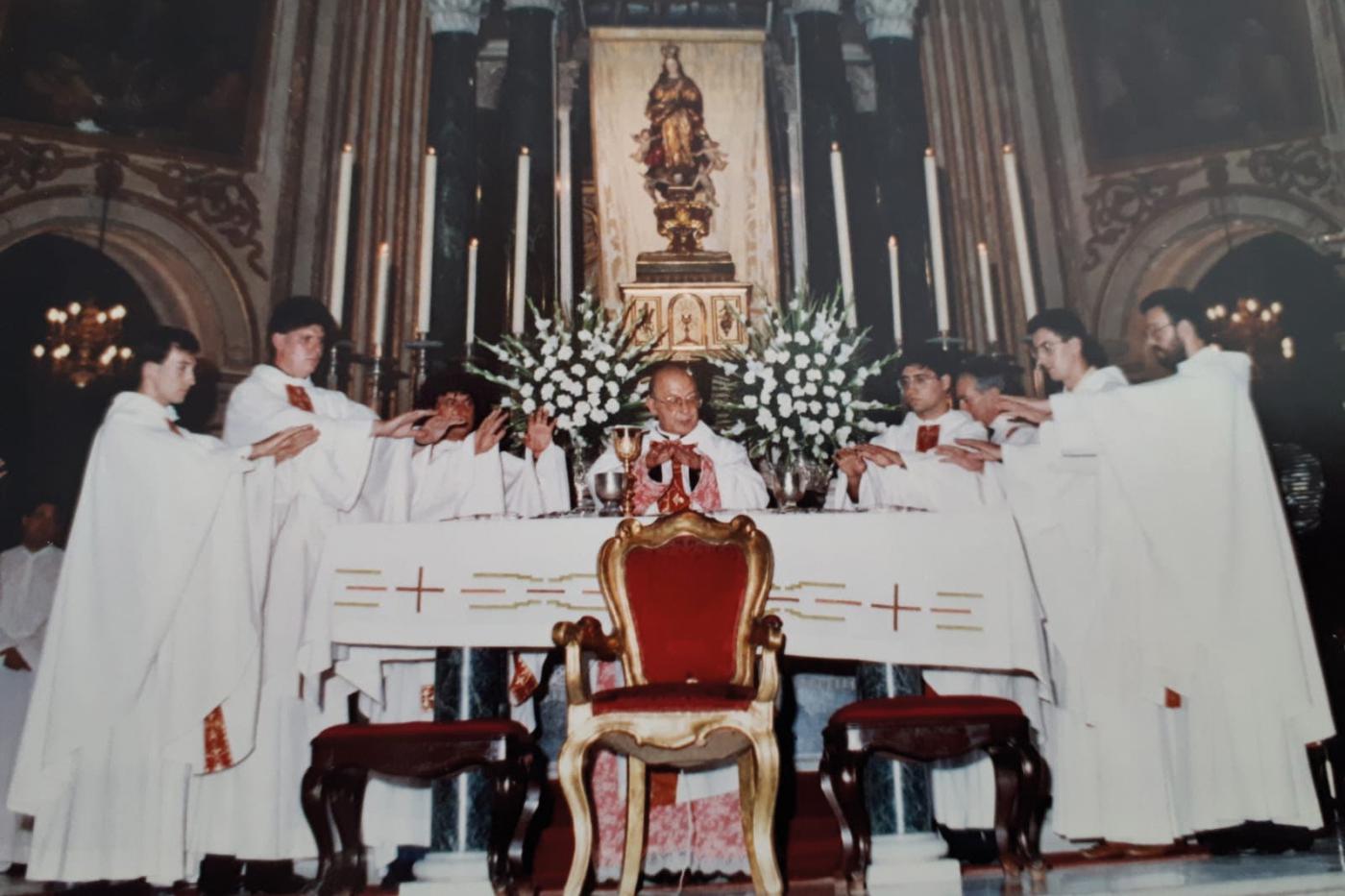 «Sois los ayudantes del Buen Pastor»