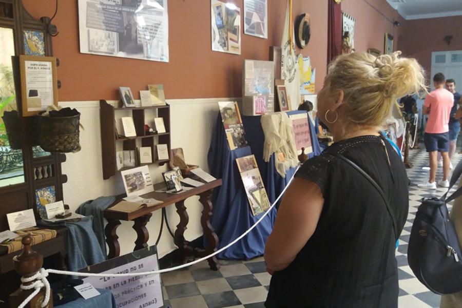 Se inaugura la muestra biográfica del P. Arnaiz