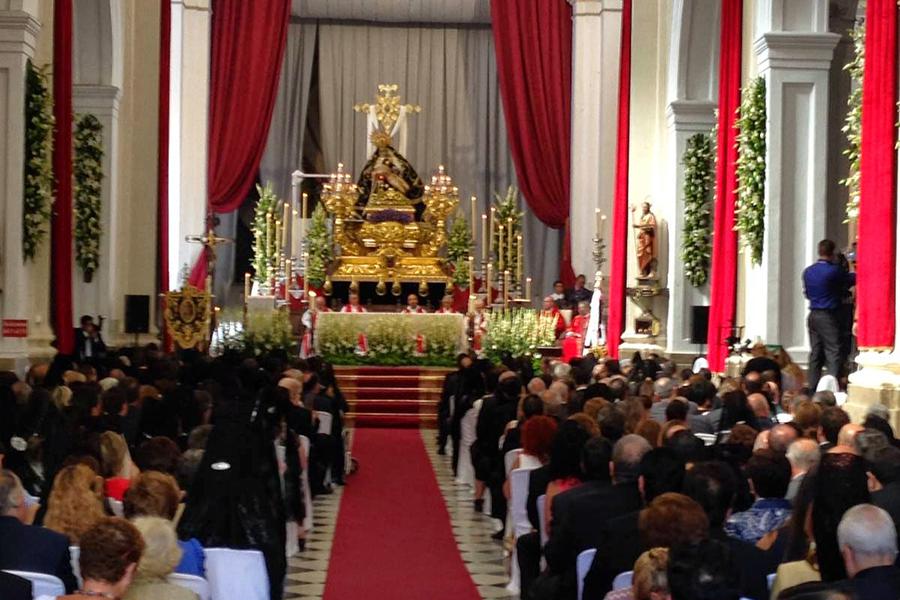 Nuestra Señora de las Angustias, en el día de su coronación canónica