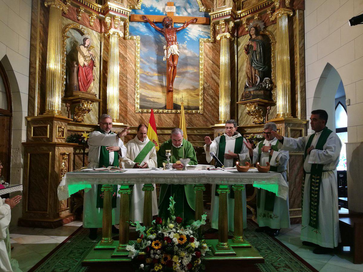 Don Jesús Catalá en la parroquia castrense de la Inmaculada Concepción de Melilla // M. RUBIALES