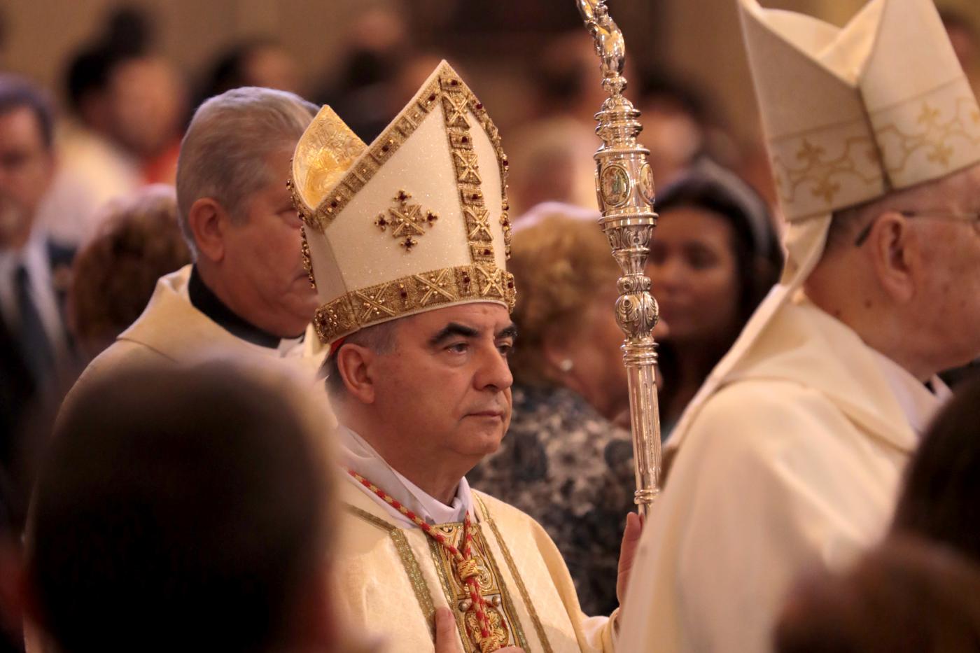 Homilía del Cardenal Becciu en la beatificación del Padre Arnaiz