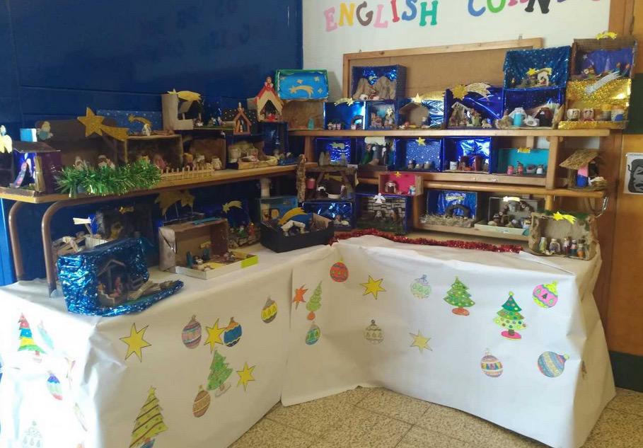 Conjunto de 187 Nacimientos del CEIP Los Prados, Málaga. Isabel Romero Salobreña, Maestra de Religión