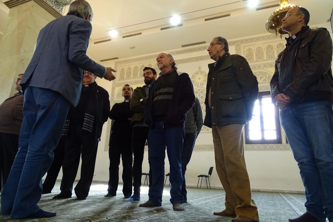 Sacerdotes e imanes, en la mezquita de Fuengirola