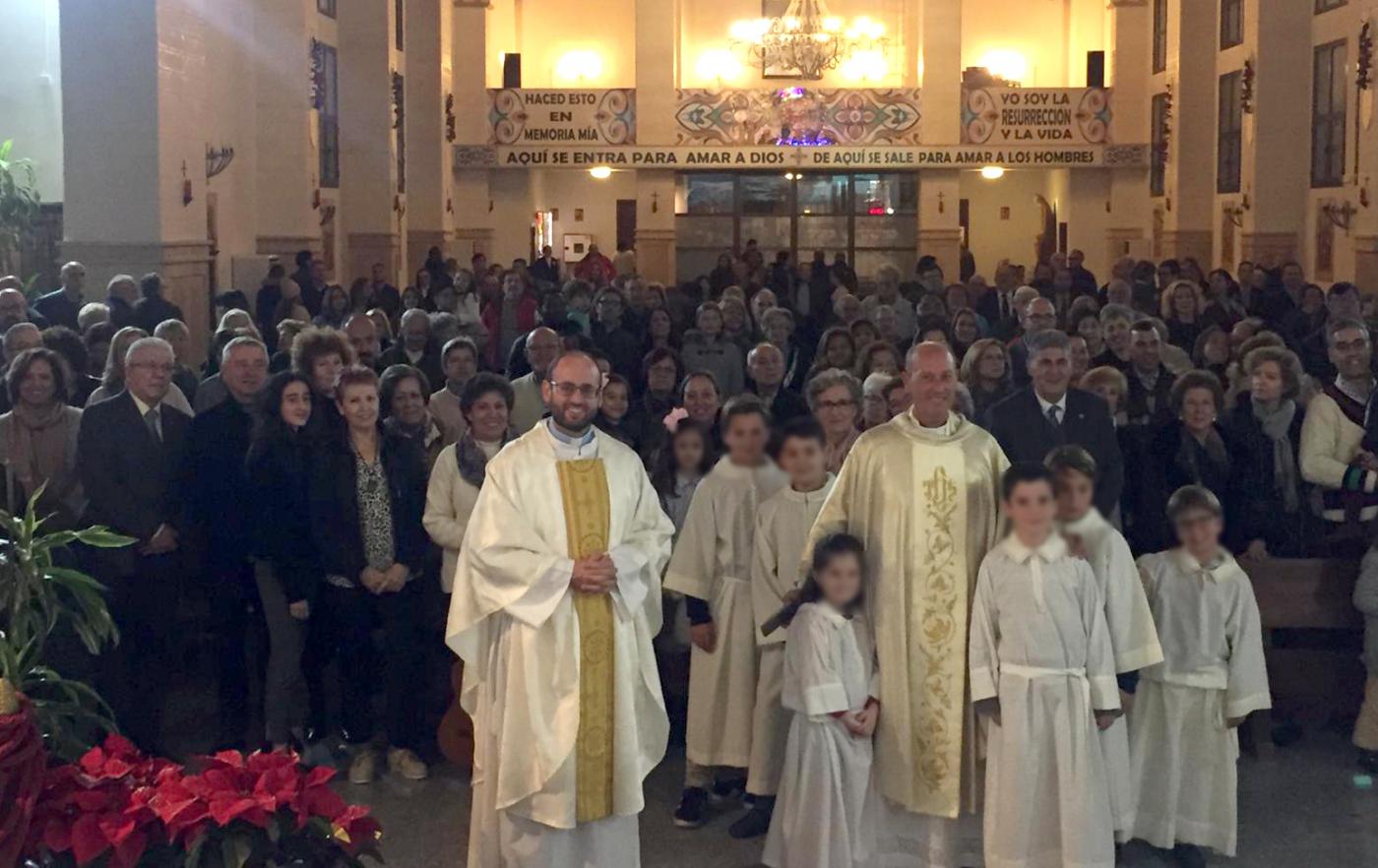 La parroquia de El Carmen, de Benalmádena, celebra el aniversario de su párroco