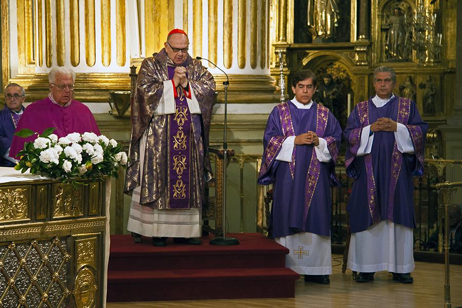 El cardenal Fernando Sebastián, en la Catedral de Málaga, en la Cuaresma de 2014