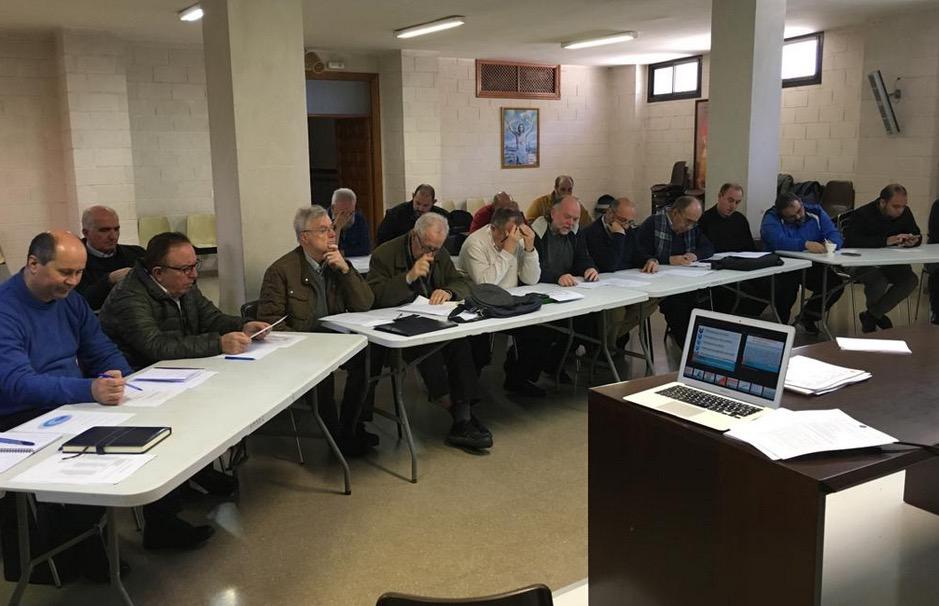 Párrocos se reúnen con el consiliario general de Acción Católica General