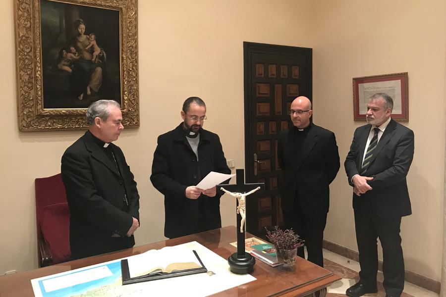 Juramento y profesión de fe del sacerdote José Manuel Llamas, delegado de Catequesis