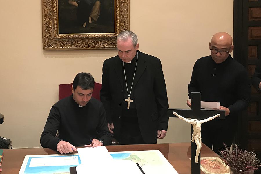 Toma de posesión del P. Danilo Cantillo, IMC, como delegado diocesano de Misiones de Málaga y de D. Rafael Navarro como Promotor de Justicia.