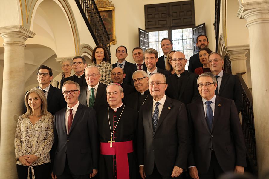 Autoridades, patrocinadores y colaboradores en la inauguración de la exposición “Pedro de Mena. Granatensis malacae” // S. FENOSA