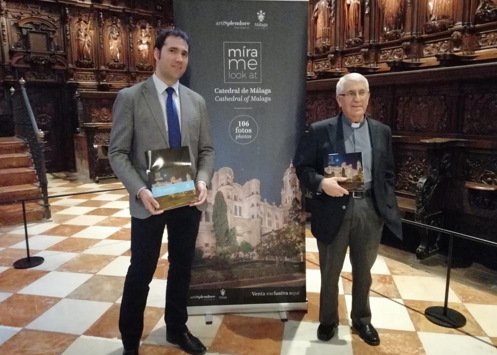 Se presenta un libro monográfico de fotografías de la Catedral de Málaga