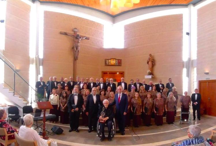 Nombramiento de Socio de Honor ex aequo por el Club de Amigos del MIMMA en un acto celebrado en la Residencia Buen Samaritano