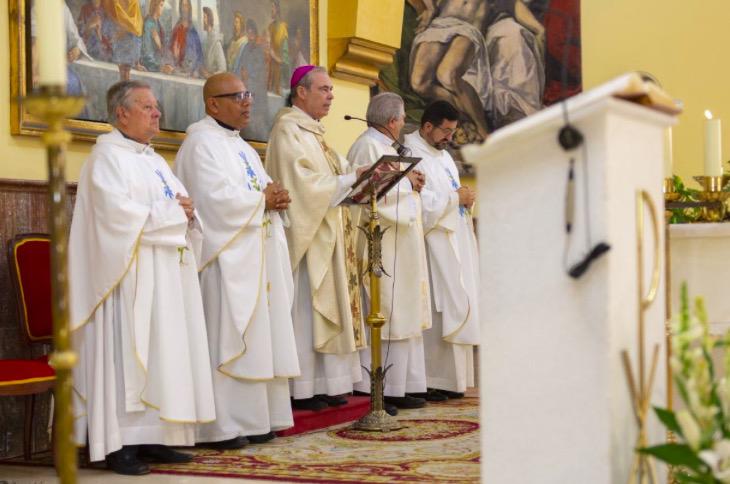 Visita Pastoral de D. Jesús Catalá a la parroquia del Carmen de Estepona