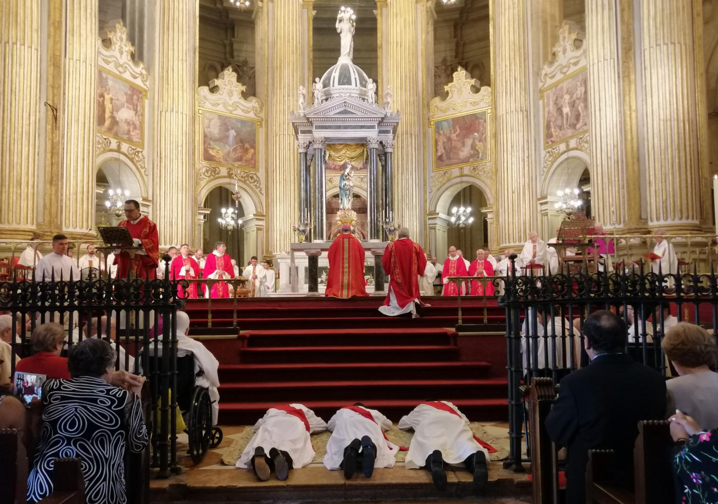 Ordenación de presbíteros en la Catedral // A. MEDINA