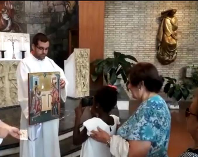 El icono profanado de Siria fue venerado en la parroquia Santa Rosa de Lima