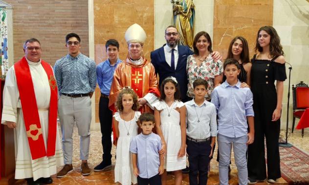 Confirmación de una familia misionera en San Antonio de Padua