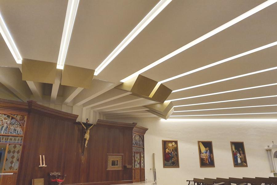 Interior del templo de San José, en Estepona