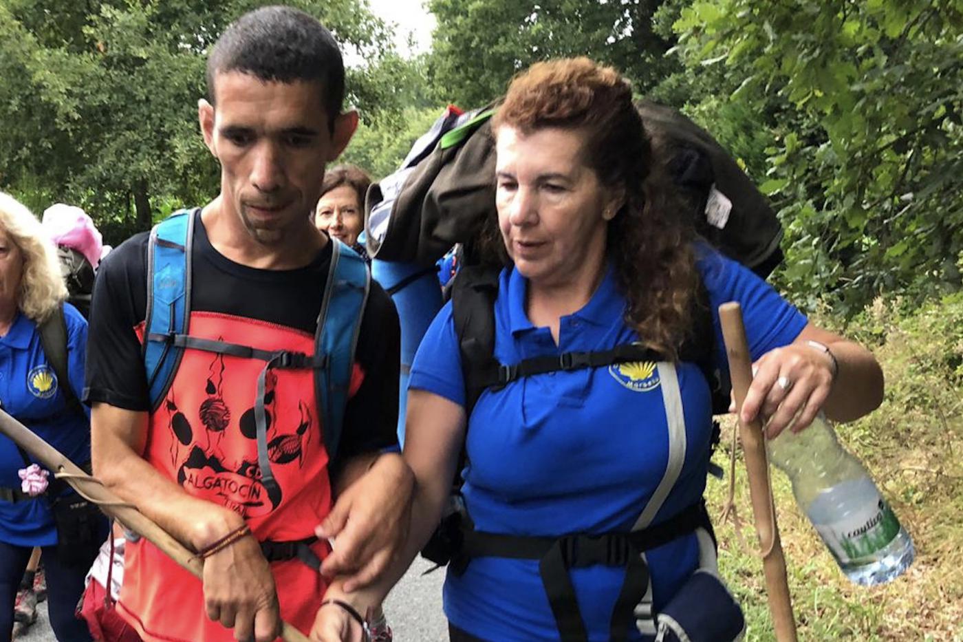 Víctor Manuel Botellín junto a su hermana