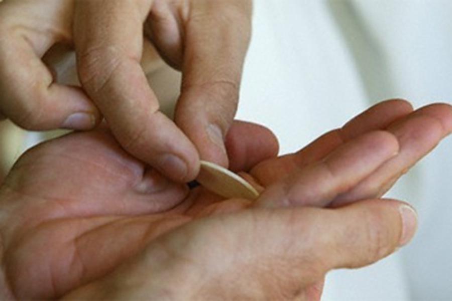 ¿Sabías que, en caso de necesidad, se puede comulgar fuera de la Misa?