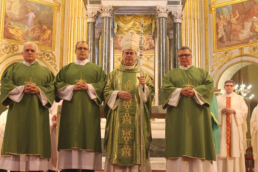 «No son sacerdotes de segunda ni superlaicos, es una vocación»