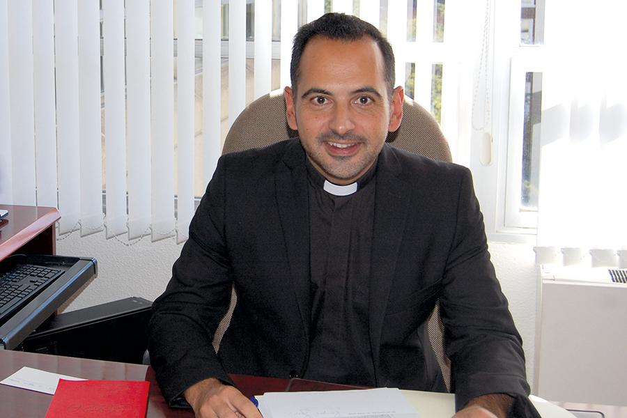 Rafael Vázquez: «Este año, no sólo se nos llama a la oración sino también al trabajo conjunto»