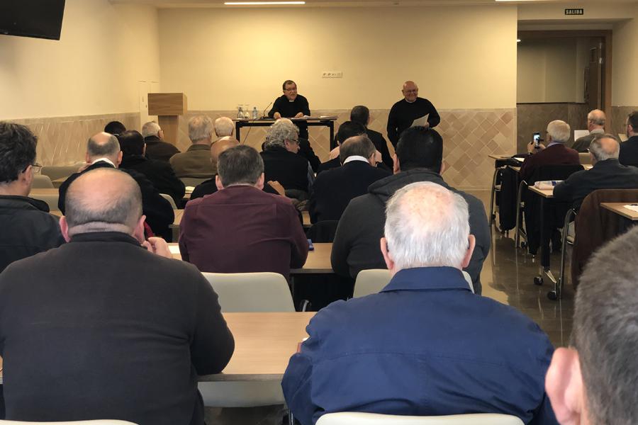 Charla del P. Adrián López s.j. en las Jornadas de Formación permanente para el Clero // E. LLAMAS