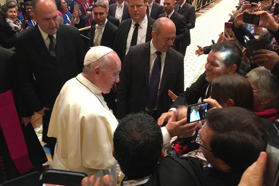 Encuentro Internacional «La “Iglesia en salida”. Recepción y perspectivas de Evangelii gaudium» // J. HURTADO