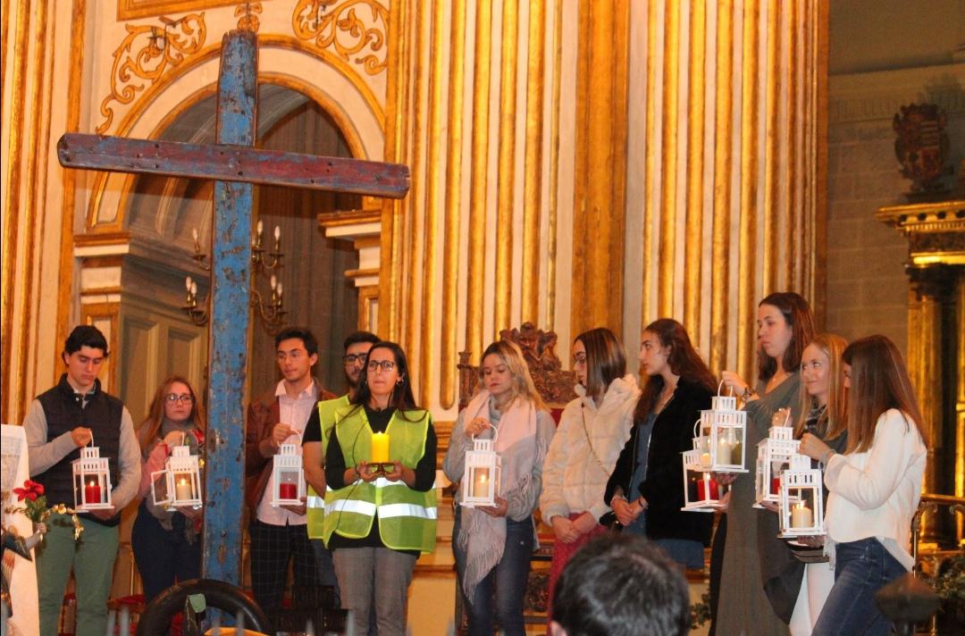 La Cruz de Lampedusa en la vigilia de Oración y concierto organizado por la delegación de Infancia y Juventud 