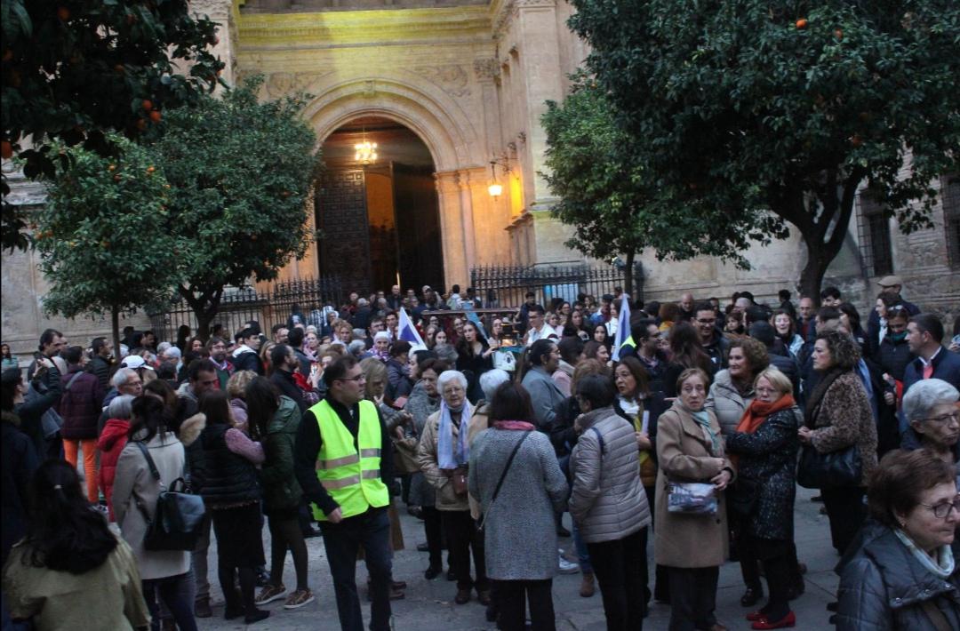 La Cruz de Lampedusa en la vigilia de Oración y concierto organizado por la delegación de Infancia y Juventud 