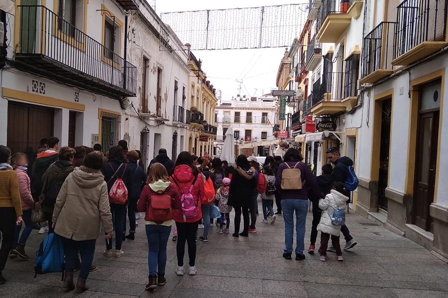 Convivencia navideña de los niños y jóvenes de Álora en Ronda y Cañete la Real