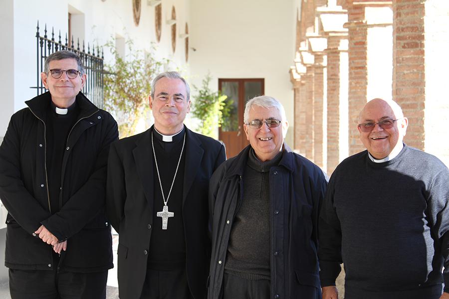 Reciben el título de capellanes de Su Santidad en el Encuentro Presbiterio-Seminario // D. GUTIÉRREZ