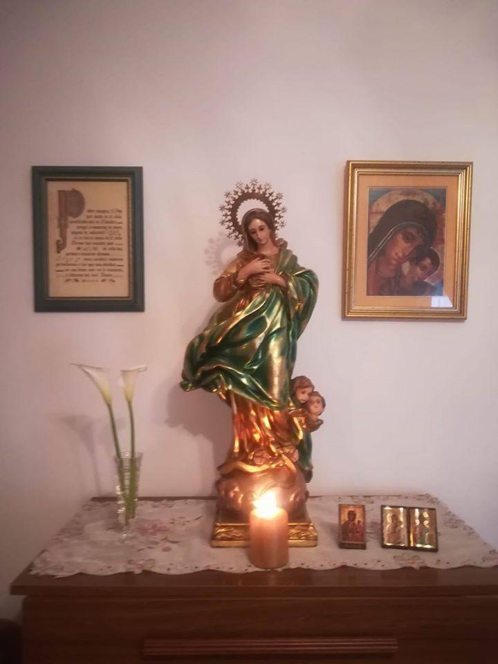 Imagen de uno de los altares presentados al concurso de la parroquia de Algarrobo