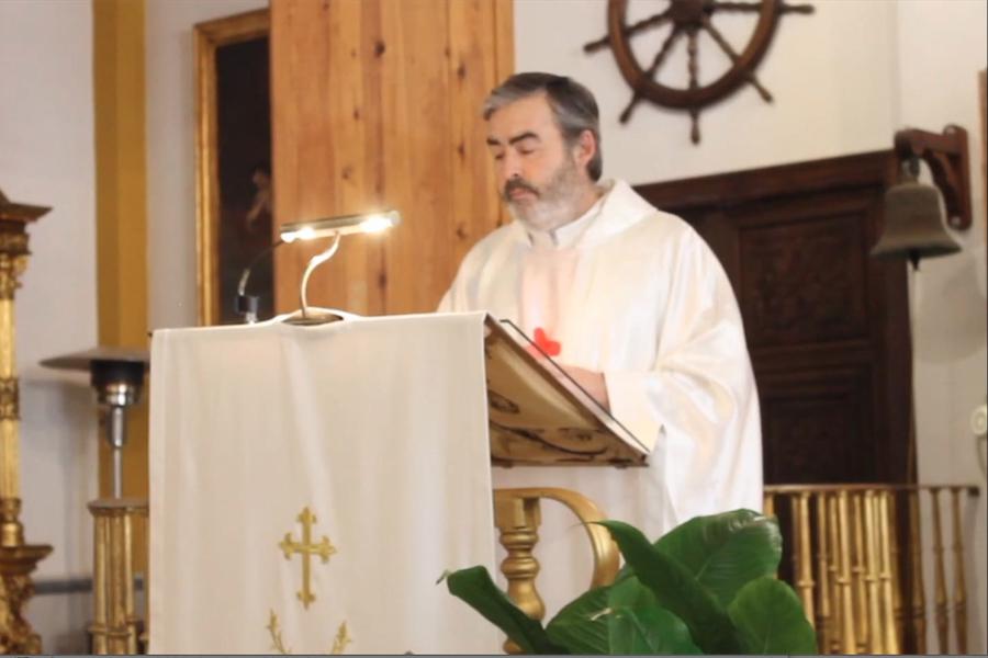 FASE 1  «Hemos aumentado el número de misas del domingo»