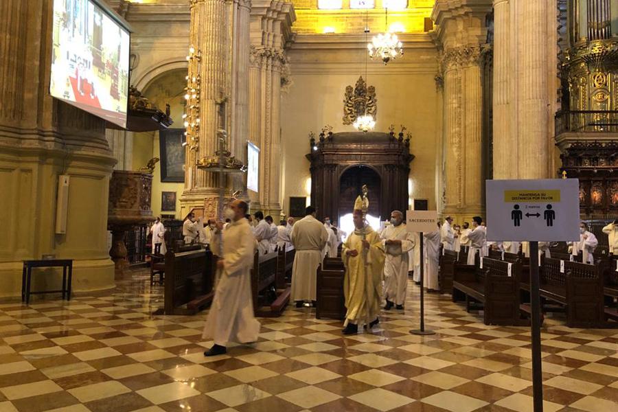 D. Jesús Catalá: «Sois un regalo para la Iglesia y para mí»