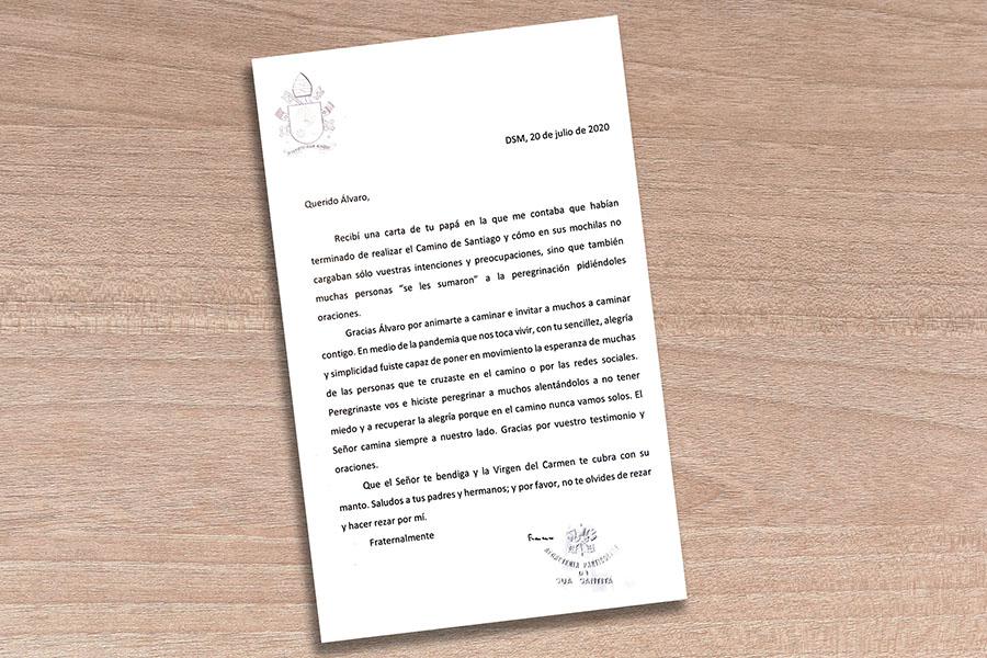 El papa Francisco escribe a un joven peregrino malagueño