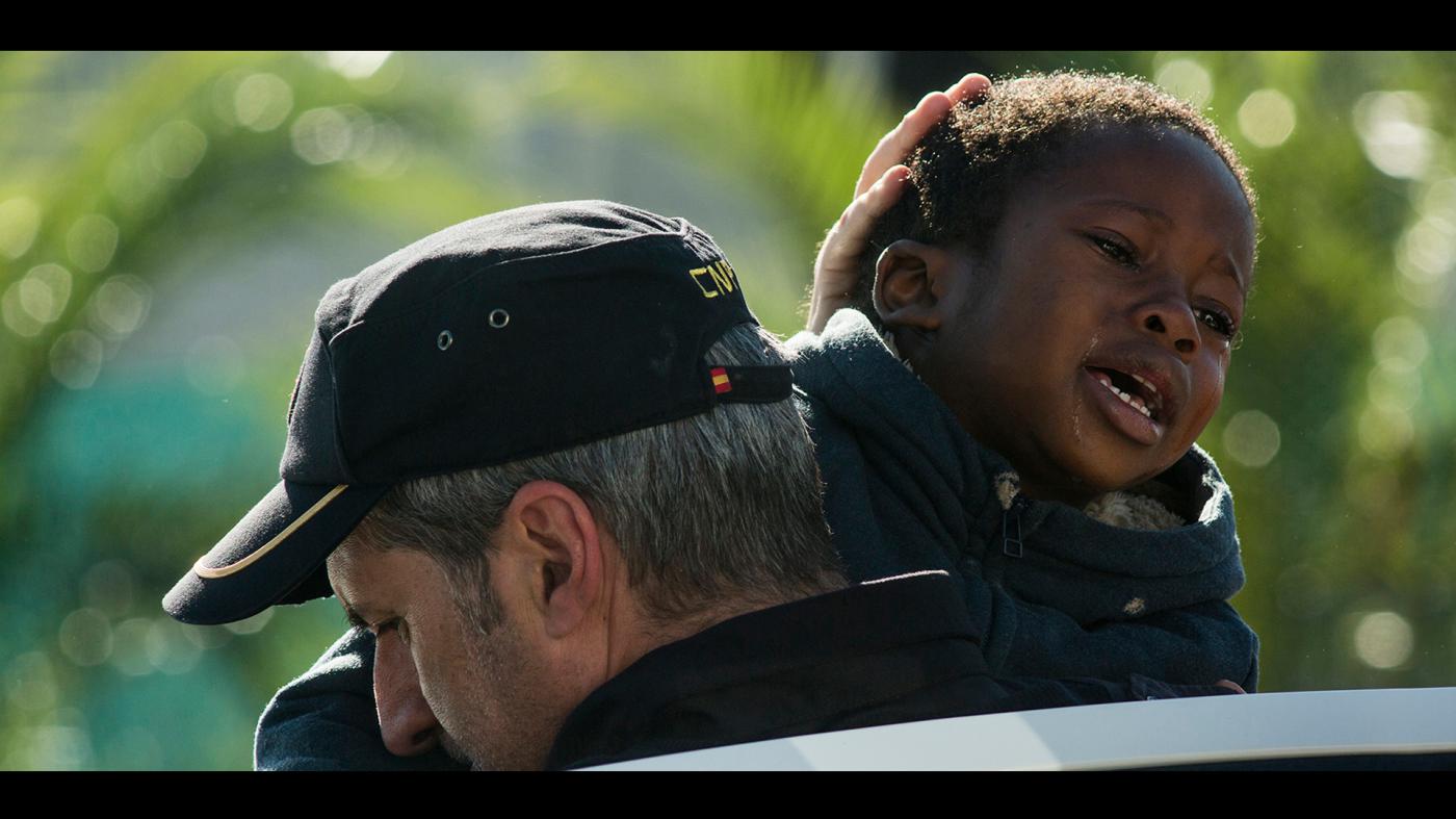 Moustapha Oumarou (Adú), refleja la cruda realidad de los niños migrantes