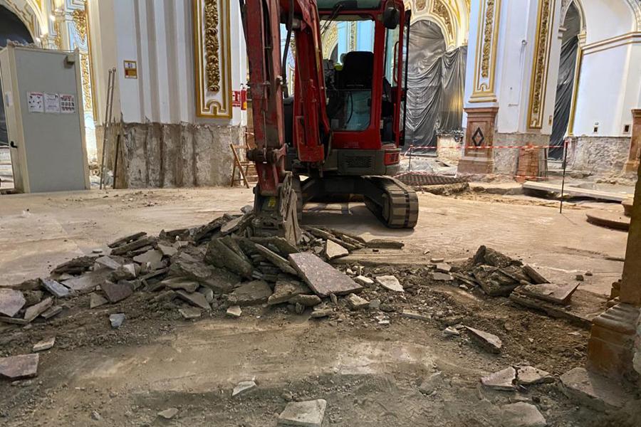 Obras en la parroquia de los Santos Mártires Ciriaco y Paula, en Málaga // P. PASTOR