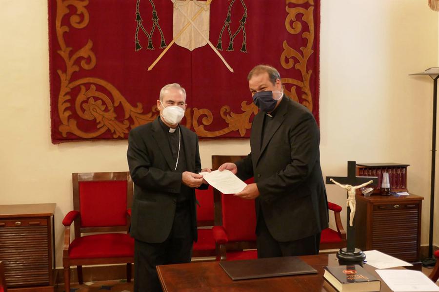 Jura y profesión de fe de tres nuevos vicarios episcopales // T. CORPAS