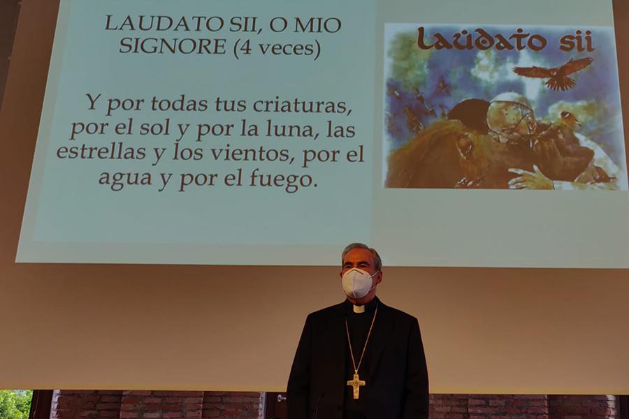 Encuentro del Sr. Obispo con los fieles laicos // P. QUADIO