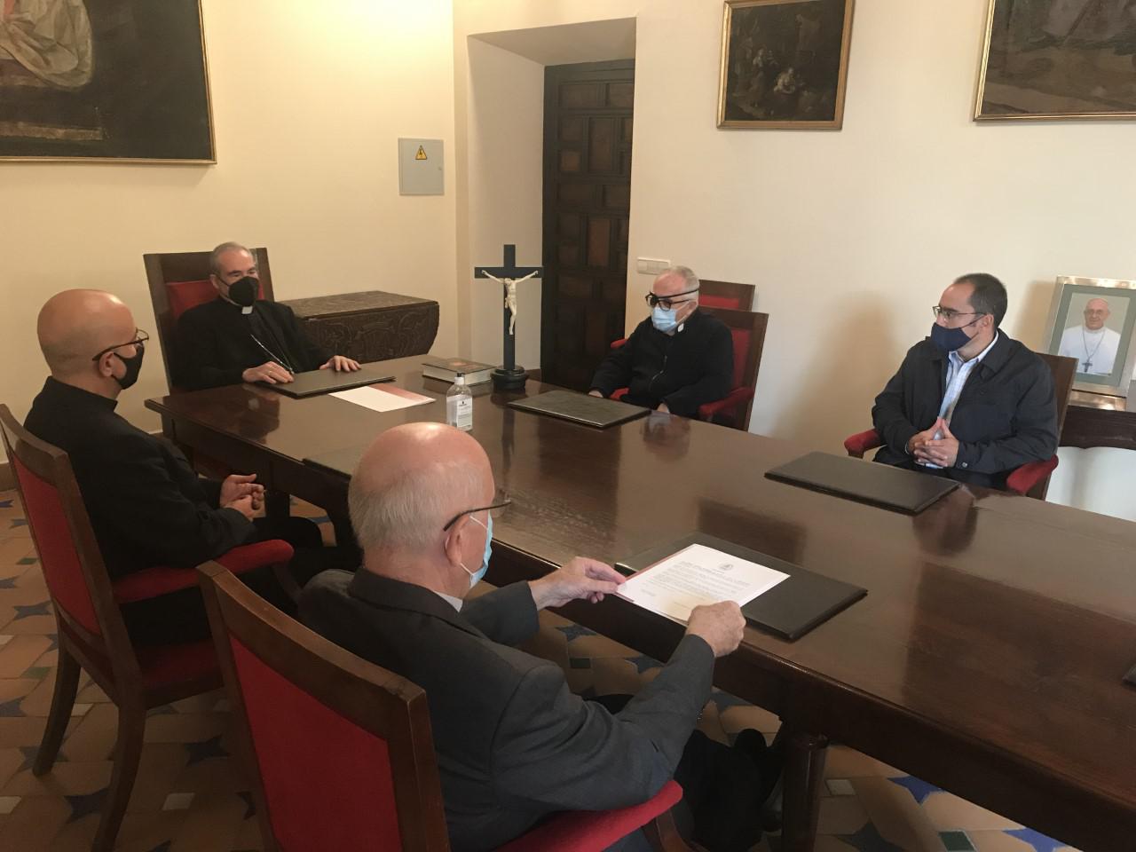 Juramento y profesión de fe del delegado episcopal de Cáritas