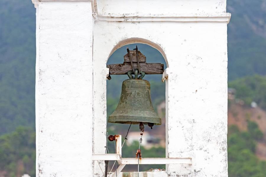 Campanas de la parroquia de San Miguel Arcángel en Istán//Studio Fotográfico Istán