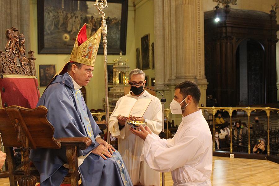 Ministerio de acolitado en la Catedral