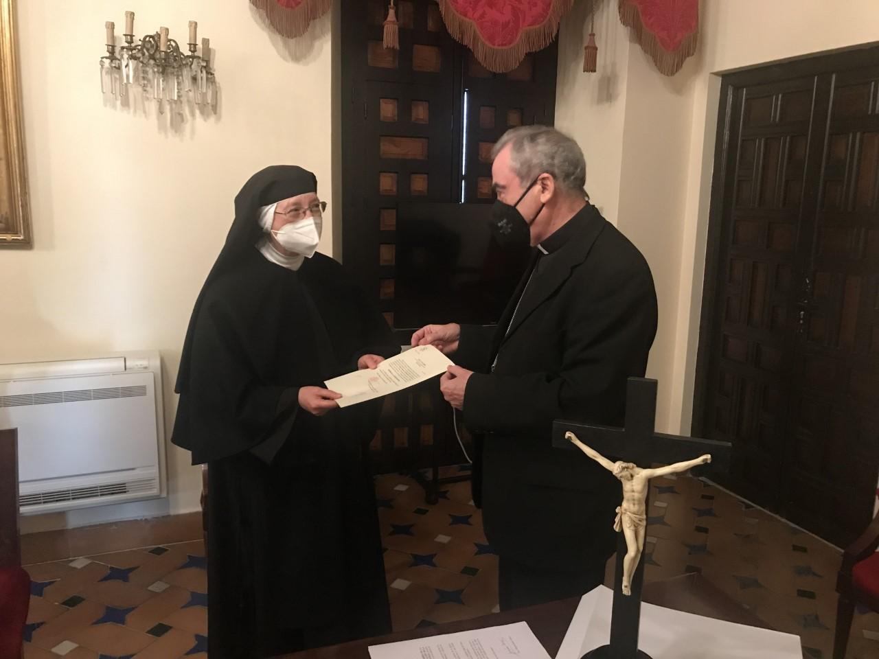 Jura y profesión de fe católica de las comisiones históricas de las siervas de Dios Laura Aguirre y Madre Socorro Astorga Liceras.