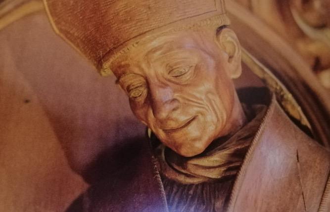 Detalles de la sillería del coro de la Catedral de Málaga