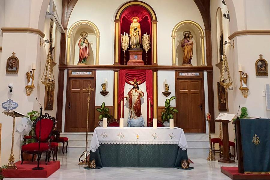 Parroquia de Santa Ana en Algarrobo