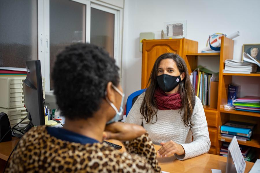 Proyecto Vive y Camina de las Adoratrices de Málaga // D. GARCÍA